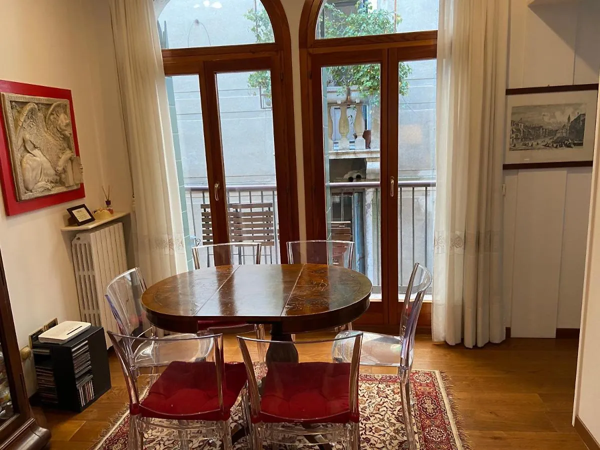 San Marco Romantic Dream Venice Apartment